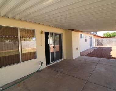 916 Clubview Drive - Photo Thumbnail 35