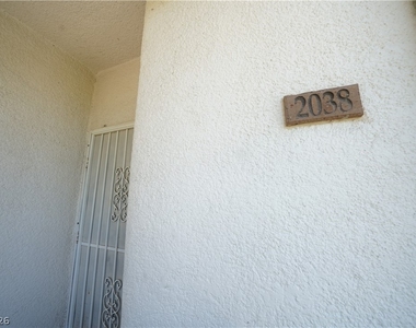 5655 E Sahara Avenue - Photo Thumbnail 3
