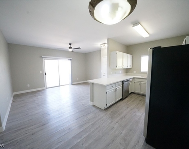 5655 E Sahara Avenue - Photo Thumbnail 7