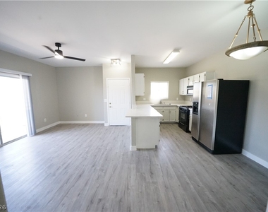5655 E Sahara Avenue - Photo Thumbnail 11