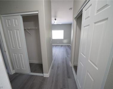 5655 E Sahara Avenue - Photo Thumbnail 22
