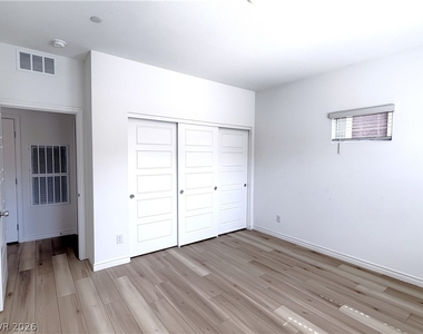 341 Aravalli Crest Street - Photo Thumbnail 18