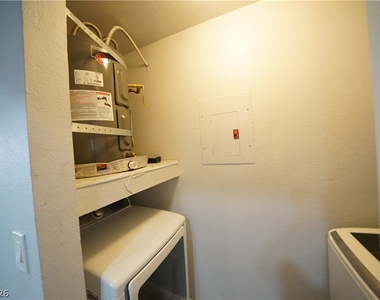 8600 W Charleston Boulevard - Photo Thumbnail 11