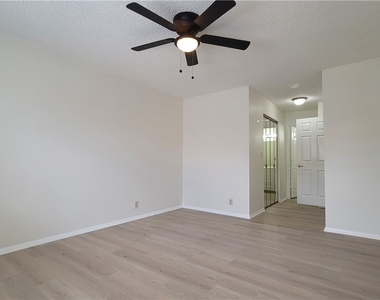 1375 E Hacienda Avenue - Photo Thumbnail 21