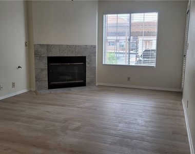 1375 E Hacienda Avenue - Photo Thumbnail 6