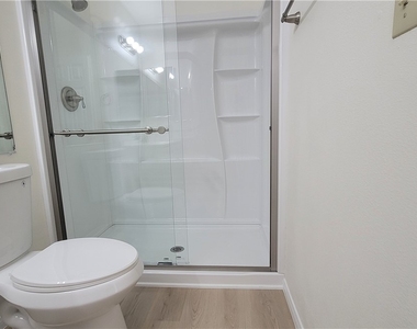 1375 E Hacienda Avenue - Photo Thumbnail 18