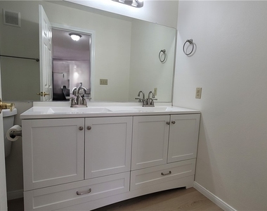1375 E Hacienda Avenue - Photo Thumbnail 25