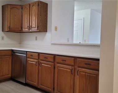 1375 E Hacienda Avenue - Photo Thumbnail 9