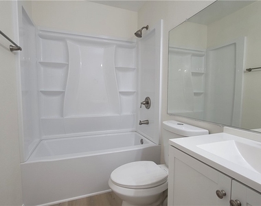 1375 E Hacienda Avenue - Photo Thumbnail 23