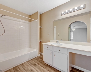 2200 S Fort Apache Road - Photo Thumbnail 22