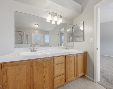 735 Stonecliff Way - Photo Thumbnail 24