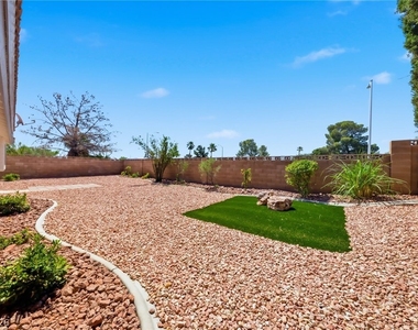 735 Stonecliff Way - Photo Thumbnail 20
