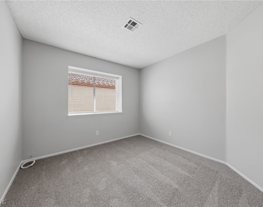 735 Stonecliff Way - Photo Thumbnail 32