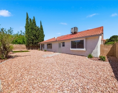 735 Stonecliff Way - Photo Thumbnail 19