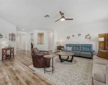 10594 Skye Arroyo Avenue - Photo Thumbnail 5