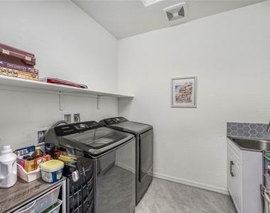 10594 Skye Arroyo Avenue - Photo Thumbnail 24