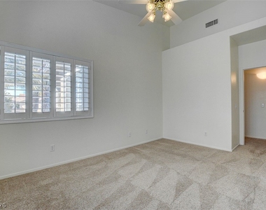 7450 S Eastern Avenue - Photo Thumbnail 17