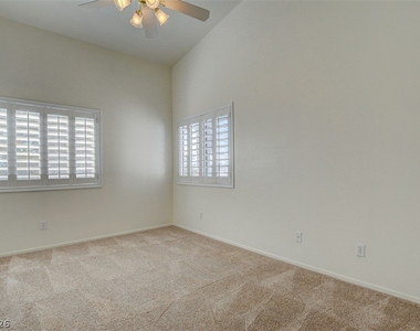 7450 S Eastern Avenue - Photo Thumbnail 16