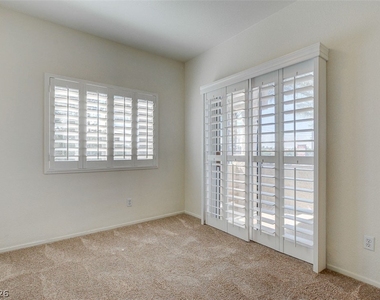 7450 S Eastern Avenue - Photo Thumbnail 5
