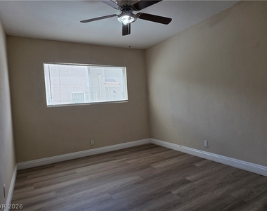1844 N Decatur Boulevard - Photo Thumbnail 10