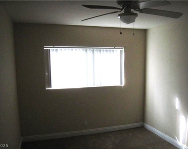1844 N Decatur Boulevard - Photo Thumbnail 5
