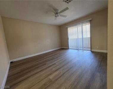 1844 N Decatur Boulevard - Photo Thumbnail 14