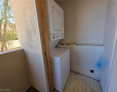 1844 N Decatur Boulevard - Photo Thumbnail 17