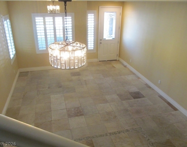343 Center Green Drive - Photo Thumbnail 3