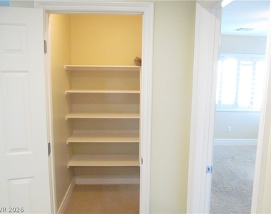 343 Center Green Drive - Photo Thumbnail 25