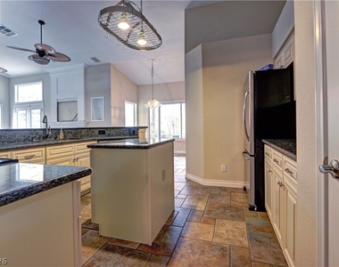 2108 Crestpoint Way - Photo Thumbnail 9