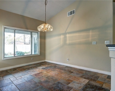 2108 Crestpoint Way - Photo Thumbnail 11
