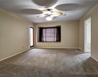 2108 Crestpoint Way - Photo Thumbnail 12