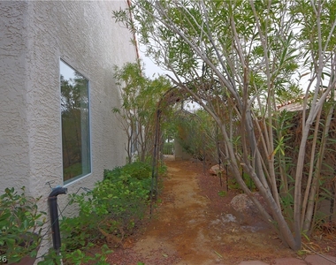 2108 Crestpoint Way - Photo Thumbnail 26