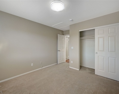 1005 Prestige Meadows Place - Photo Thumbnail 35