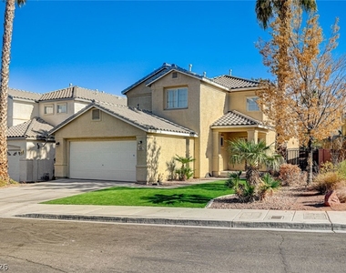 1005 Prestige Meadows Place - Photo Thumbnail 2