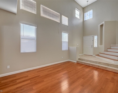 1005 Prestige Meadows Place - Photo Thumbnail 3