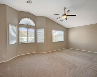 1005 Prestige Meadows Place - Photo Thumbnail 24