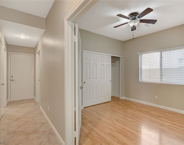 1005 Prestige Meadows Place - Photo Thumbnail 17