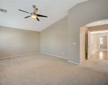 1005 Prestige Meadows Place - Photo Thumbnail 25