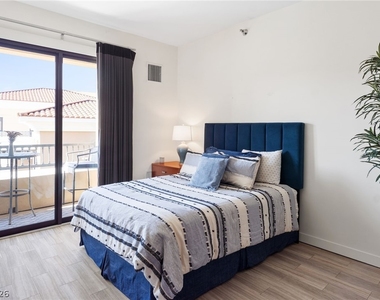 29 Montelago Boulevard - Photo Thumbnail 5