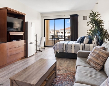 29 Montelago Boulevard - Photo Thumbnail 7