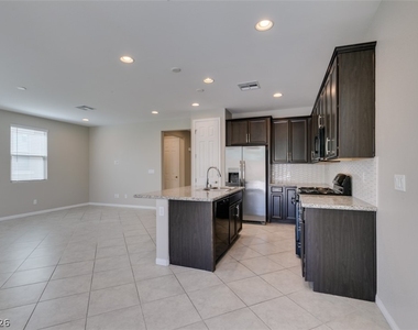 10021 Silver Comet Court - Photo Thumbnail 16
