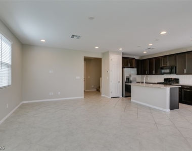 10021 Silver Comet Court - Photo Thumbnail 11