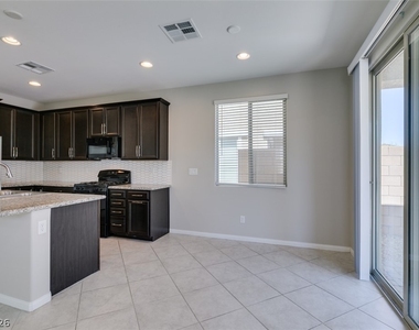 10021 Silver Comet Court - Photo Thumbnail 15