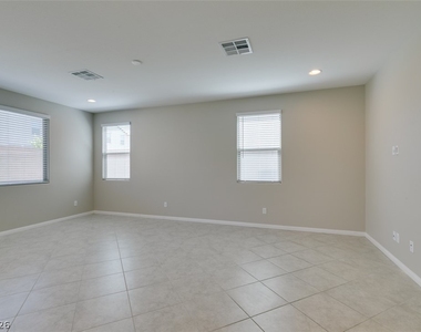 10021 Silver Comet Court - Photo Thumbnail 5