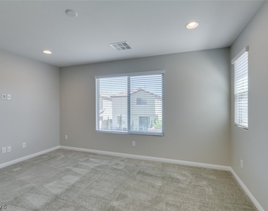 10021 Silver Comet Court - Photo Thumbnail 32