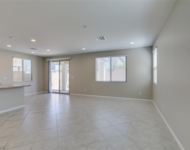 10021 Silver Comet Court - Photo Thumbnail 6