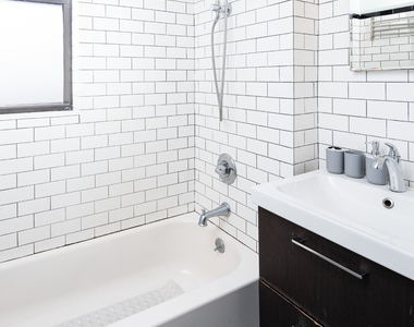 509 East 87th Street - Photo Thumbnail 4