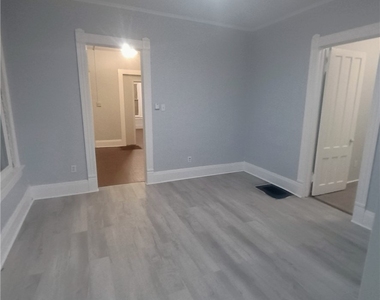 406 Union Place - Photo Thumbnail 3