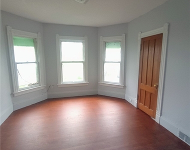 406 Union Place - Photo Thumbnail 12
